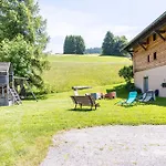 4 - La Bruyere Apartment *